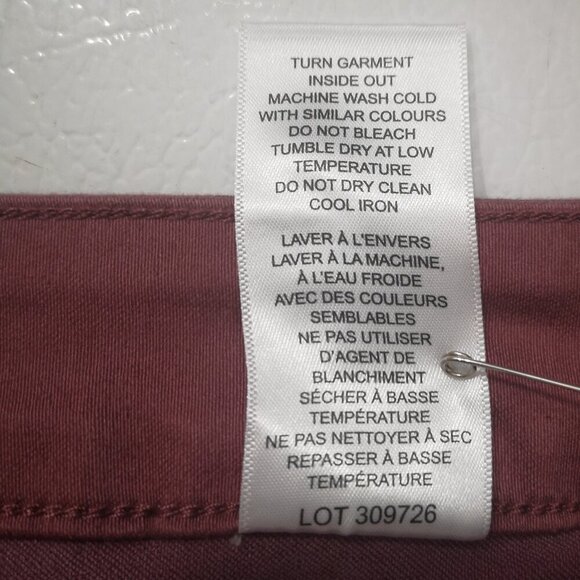 NWT Up Ladies Size 16 Dusty Rose Pull On Style 5 Pocket Crop Pants - Picture 5 of 14